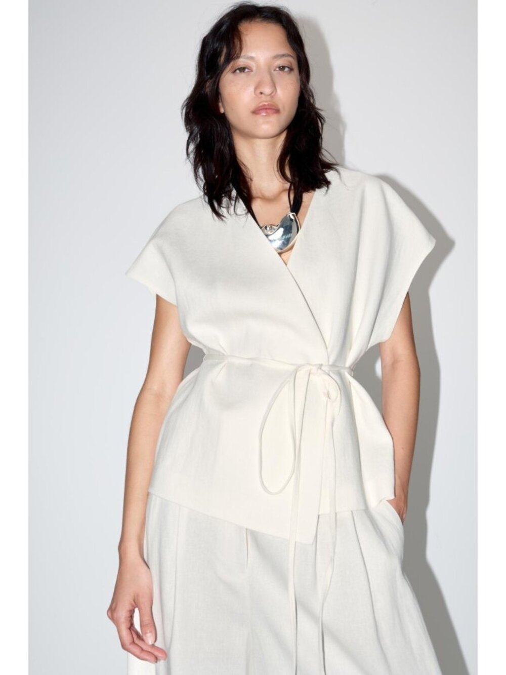Zara Womens Belted Linen Blend Vest Small Ecru V-Neck Wrap Style 8056/586 NWT